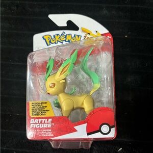 Pokémon Leafeon Battle Figure - Green and Yellow